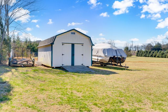 100 Creighton Pl, Shelbyville, TN 37160