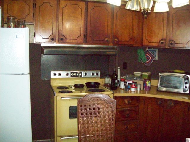 1850 Holt Rd, Paducah, KY 42003