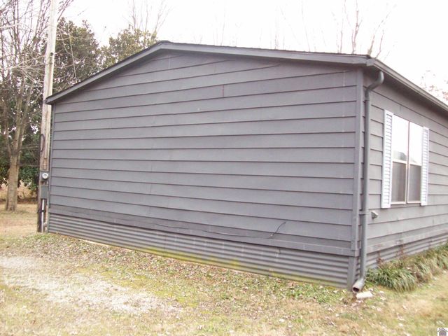 1850 Holt Rd, Paducah, KY 42003