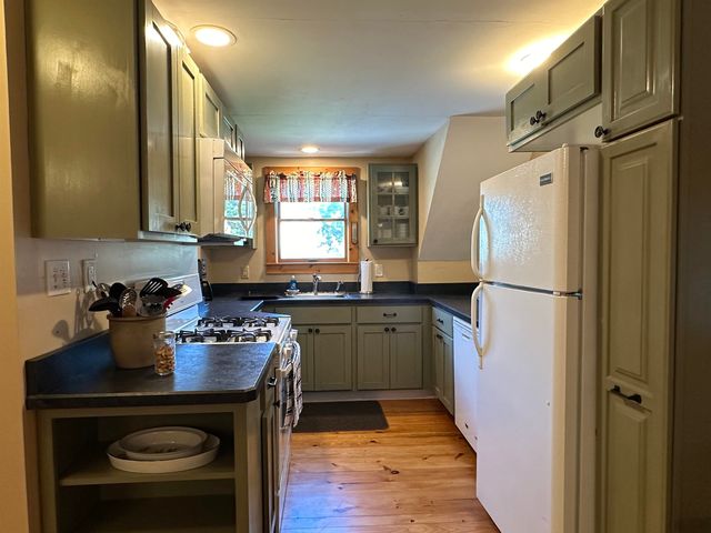 1665 Frazier Hill Road, Benson, VT 05731