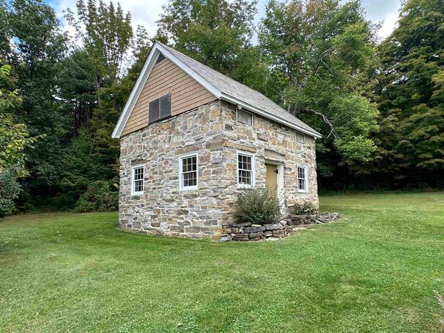 1665 Frazier Hill Road, Benson, VT 05731