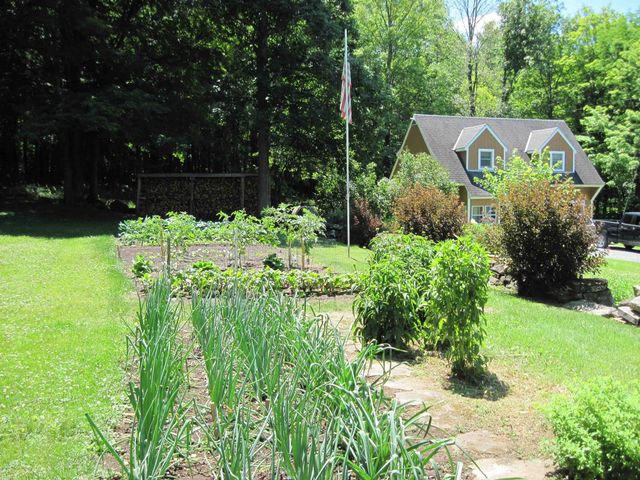 1665 Frazier Hill Road, Benson, VT 05731