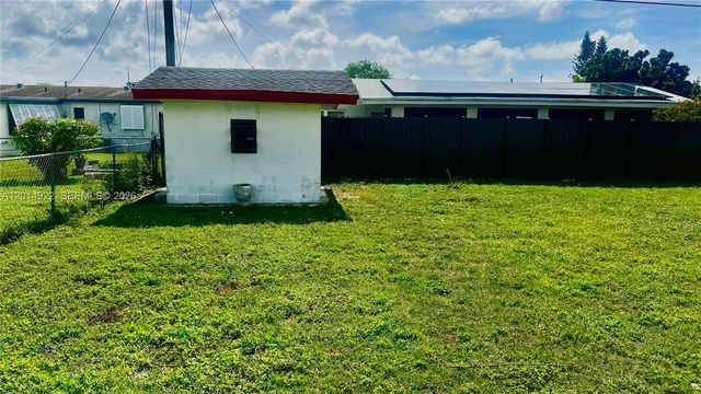 14801 SW 103rd Pl, Miami, FL 33176