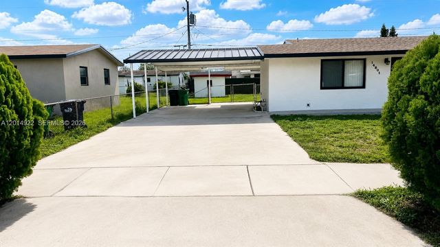 14801 SW 103rd Pl, Miami, FL 33176