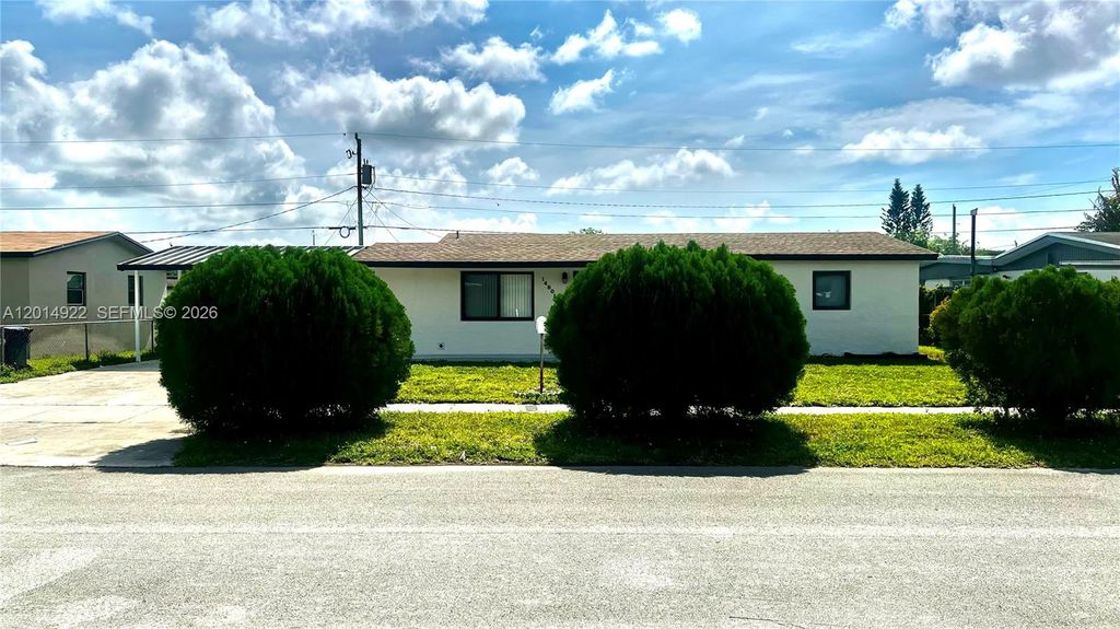 14801 SW 103rd Pl, Miami, FL 33176