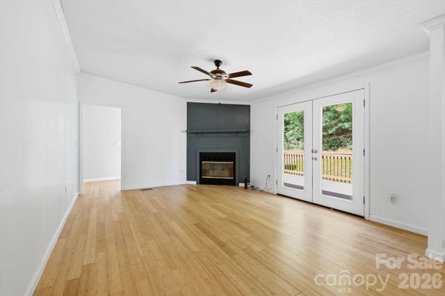 118 Heather Drive, Asheville, NC 28806