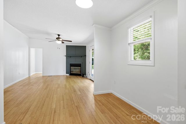 118 Heather Drive, Asheville, NC 28806