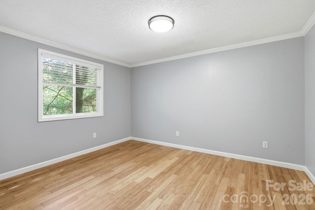118 Heather Drive, Asheville, NC 28806
