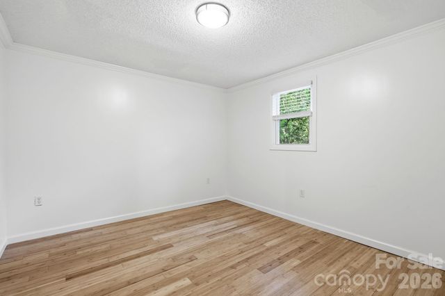 118 Heather Drive, Asheville, NC 28806