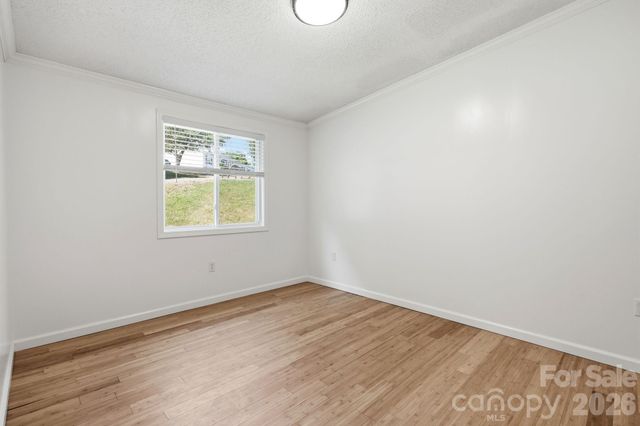 118 Heather Drive, Asheville, NC 28806