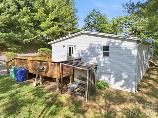 118 Heather Drive, Asheville, NC 28806
