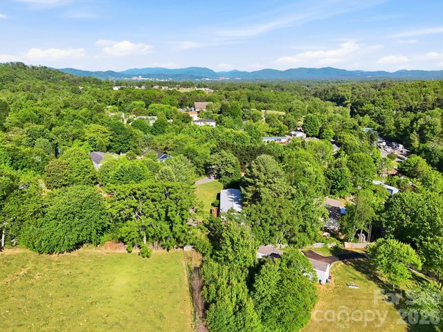 118 Heather Drive, Asheville, NC 28806