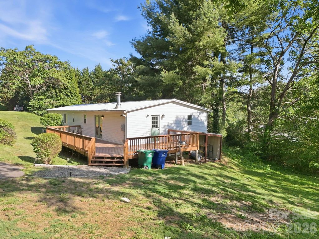 118 Heather Drive, Asheville, NC 28806