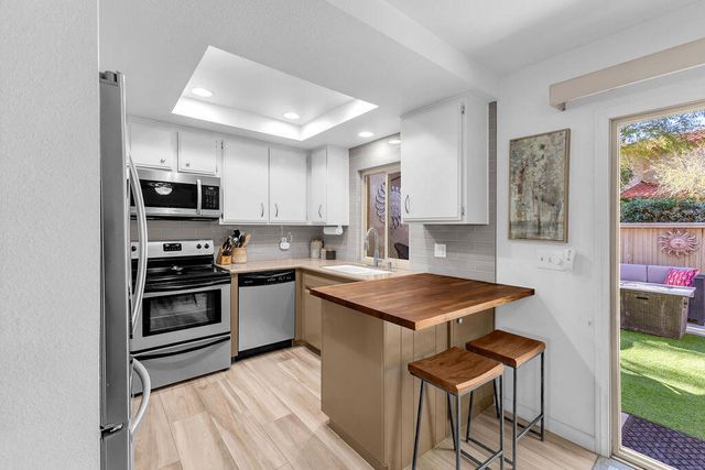 72954 Ken Rosewall Lane, Palm Desert, CA 92260