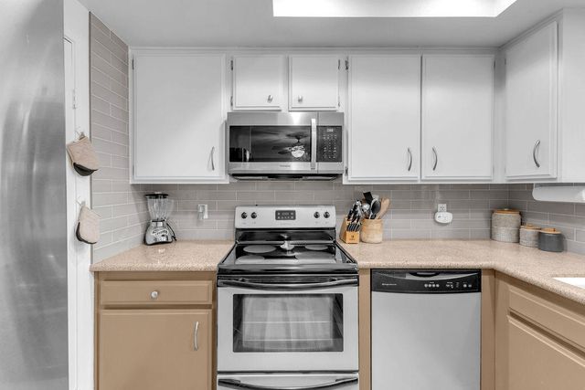 72954 Ken Rosewall Lane, Palm Desert, CA 92260