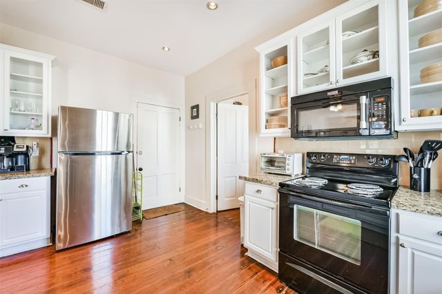 1213 18th Street, Galveston, TX 77550