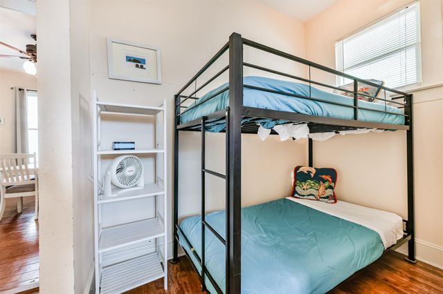 1213 18th Street, Galveston, TX 77550