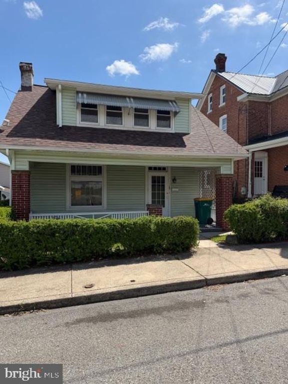 129 RIDGE AVENUE, Waynesboro, PA 17268