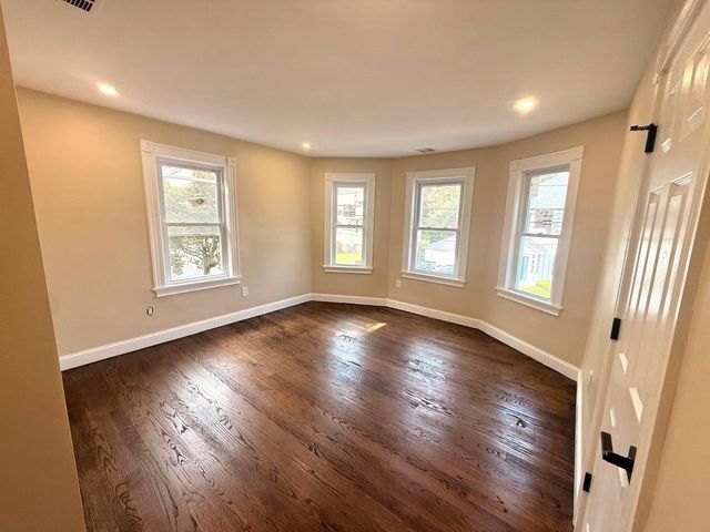 163 Sylvan St, Malden, MA 02148