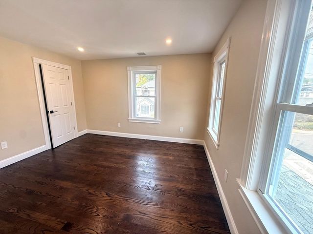 163 Sylvan St, Malden, MA 02148