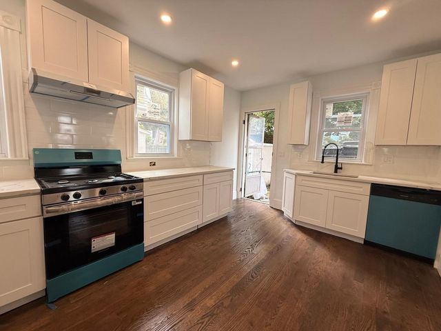 163 Sylvan St, Malden, MA 02148