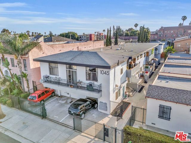 1045 N Ardmore Avenue, Los Angeles, CA 90029