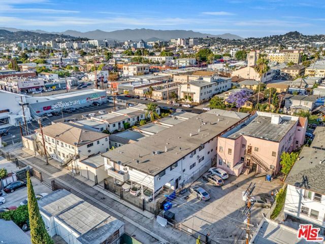 1045 N Ardmore Avenue, Los Angeles, CA 90029