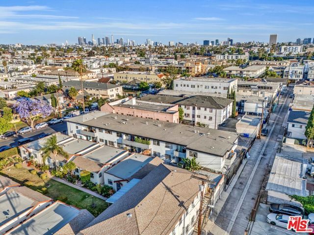 1045 N Ardmore Avenue, Los Angeles, CA 90029