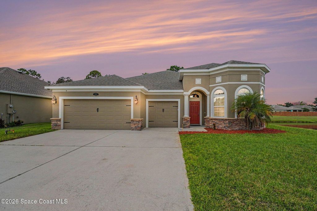 2152 Lune Court, West Melbourne, FL 32904