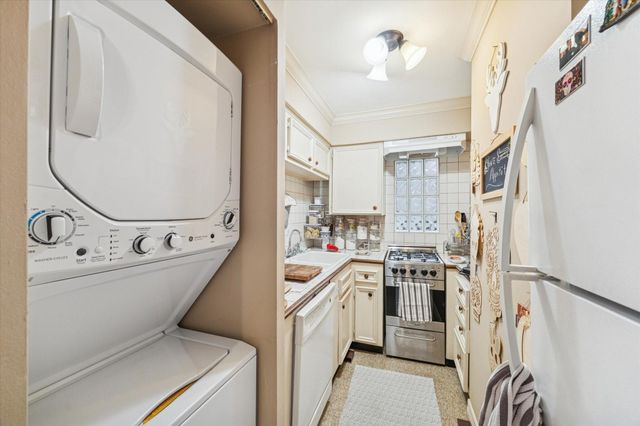 4207 Drake Street, Houston, TX 77005