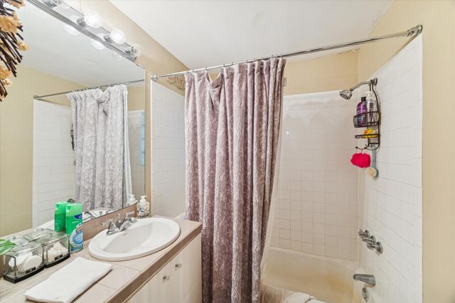 4207 Drake Street, Houston, TX 77005