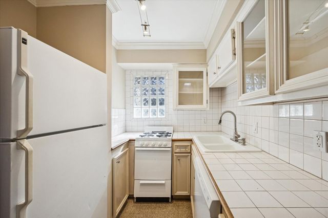 4207 Drake Street, Houston, TX 77005