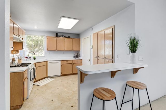 8640 Travary Way, Antelope, CA 95843