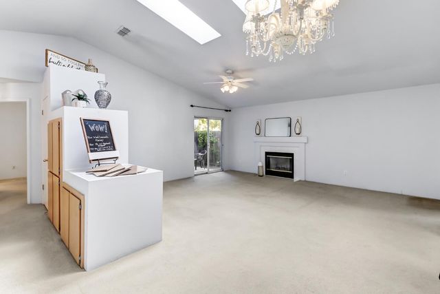 8640 Travary Way, Antelope, CA 95843