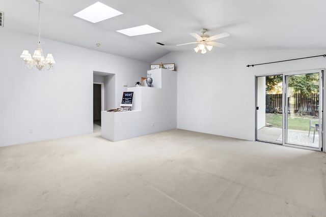 8640 Travary Way, Antelope, CA 95843