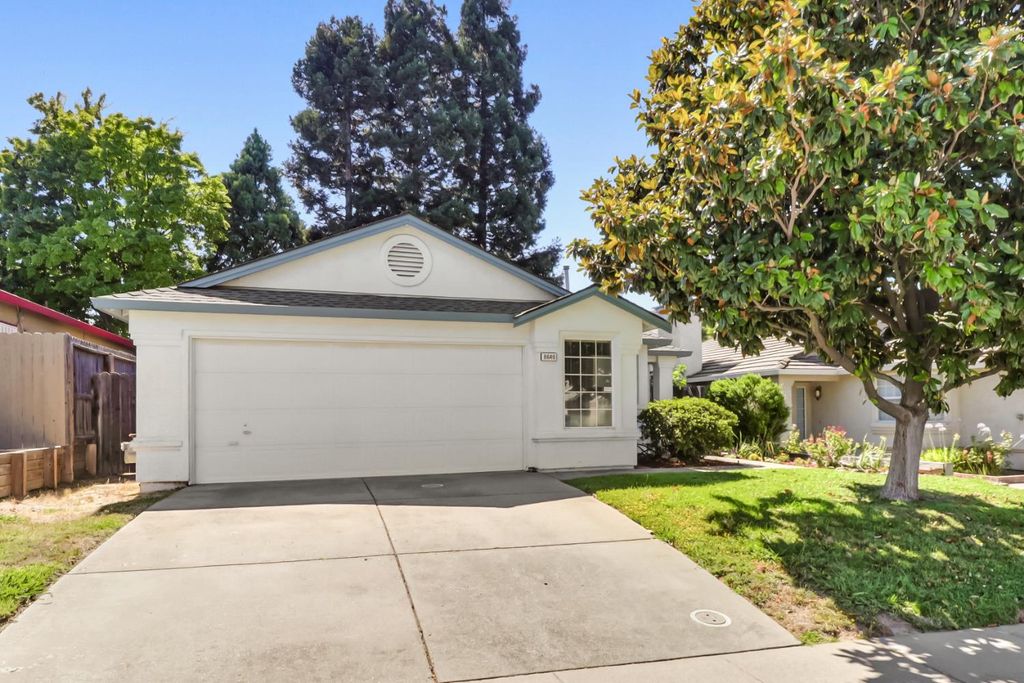 8640 Travary Way, Antelope, CA 95843