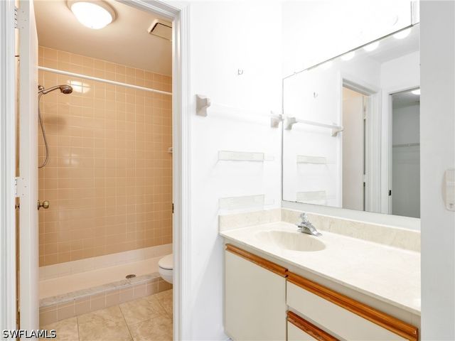 5780 Woodmere Lake CIR I201, Naples, FL 34112