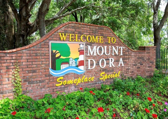 601 W OLD US HIGHWAY 441 3A, Mount Dora, FL 32757