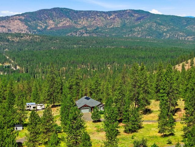 6607 Stony Way, Nine Mile Falls, WA 99027