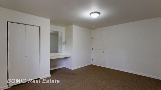 3700 N Saginaw Road, Midland, MI 48640