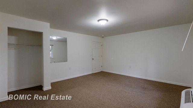 3700 N Saginaw Road, Midland, MI 48640
