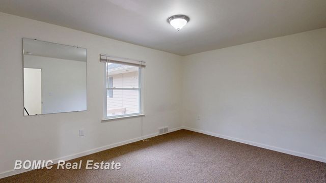 3700 N Saginaw Road, Midland, MI 48640