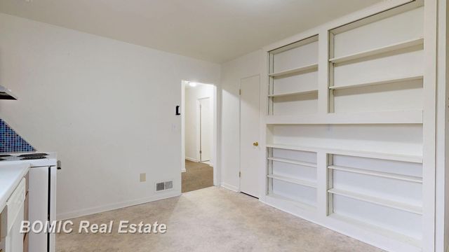 3700 N Saginaw Road, Midland, MI 48640