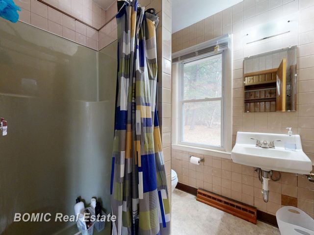 3700 N Saginaw Road, Midland, MI 48640