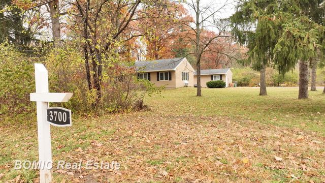 3700 N Saginaw Road, Midland, MI 48640