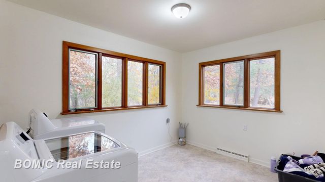 3700 N Saginaw Road, Midland, MI 48640