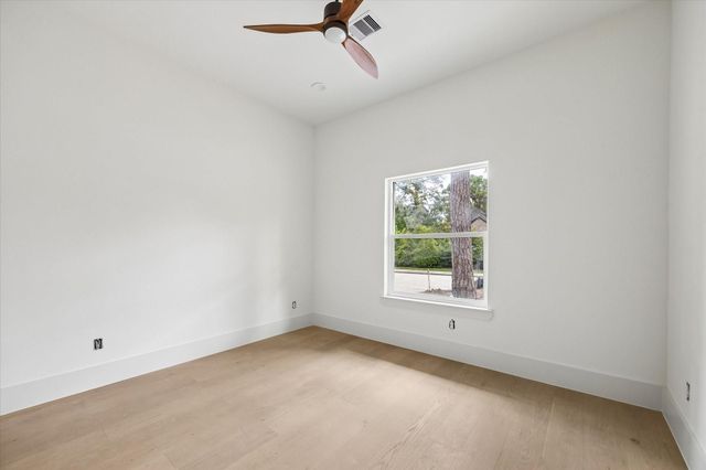 12914 Queensbury Lane, Houston, TX 77079
