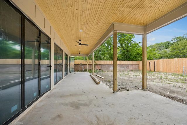 12914 Queensbury Lane, Houston, TX 77079