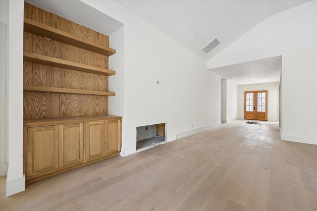 12914 Queensbury Lane, Houston, TX 77079