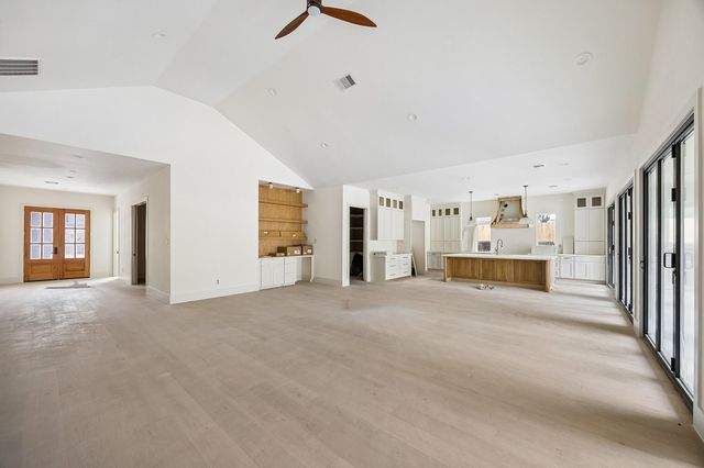 12914 Queensbury Lane, Houston, TX 77079